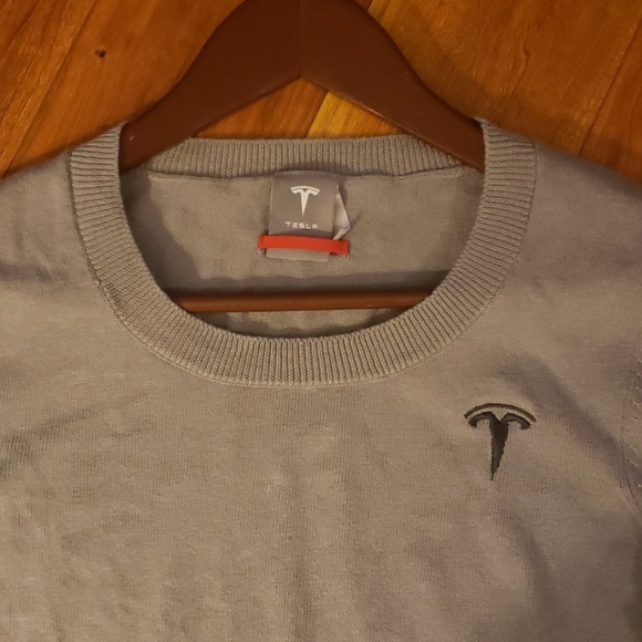 Tesla Sweater - Picture 4 of 6